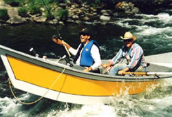 drift boat fishing along the North Santiam River